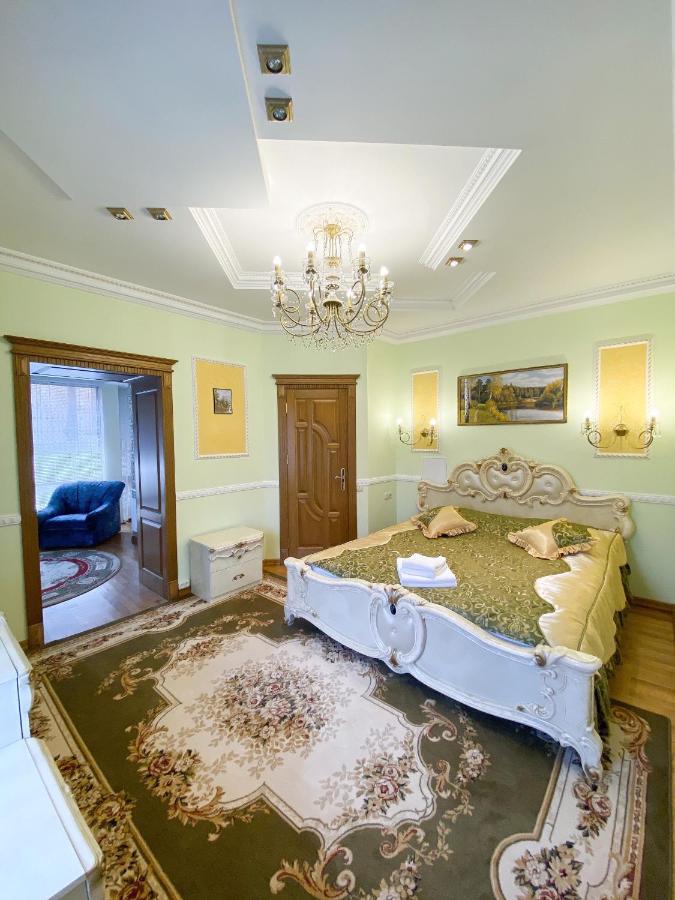 Петрос Family Hotel Jaremče Exteriér fotografie