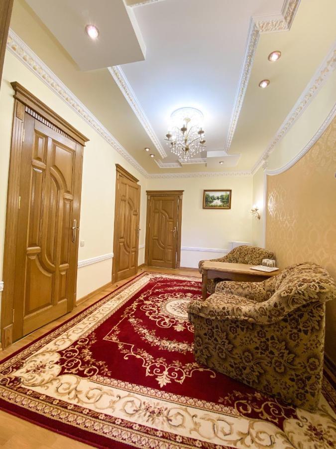 Петрос Family Hotel Jaremče Exteriér fotografie