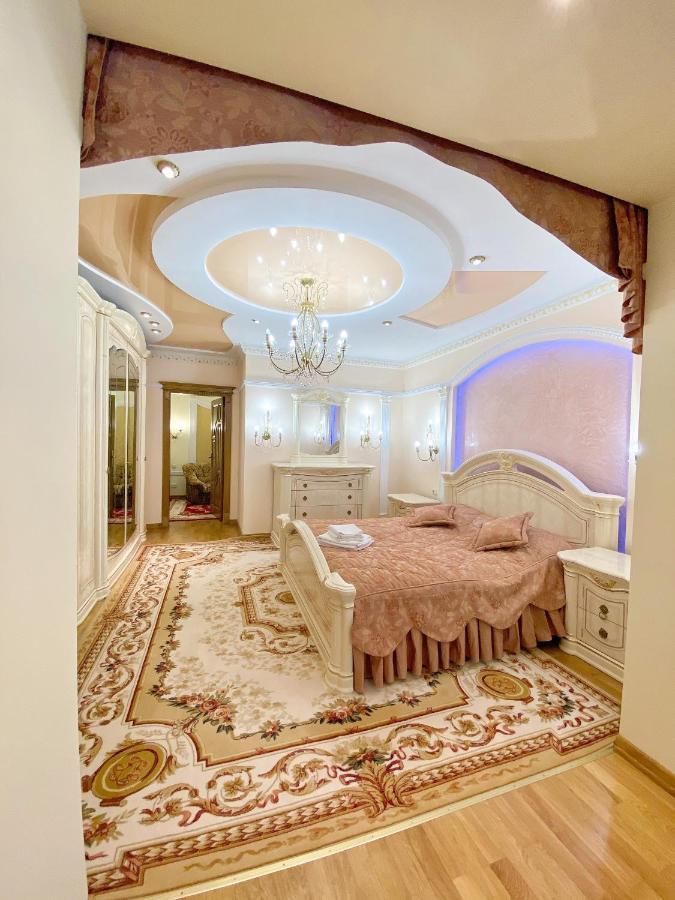 Петрос Family Hotel Jaremče Exteriér fotografie