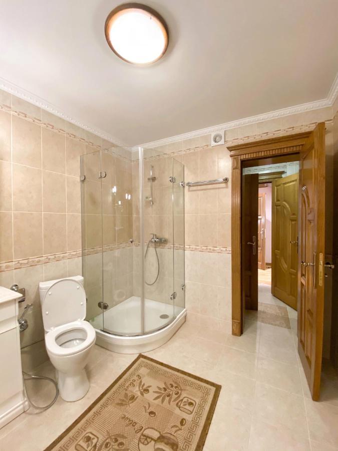 Петрос Family Hotel Jaremče Exteriér fotografie