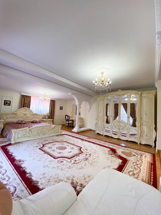 Петрос Family Hotel Jaremče Exteriér fotografie