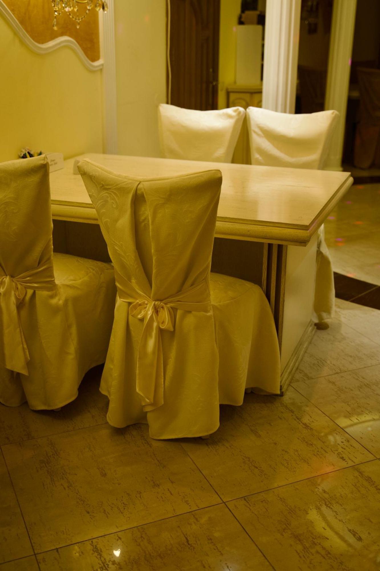 Петрос Family Hotel Jaremče Exteriér fotografie